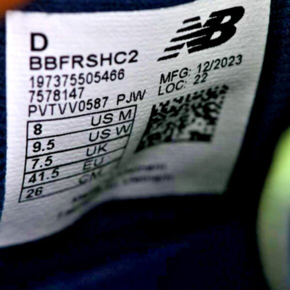 New! Size: 8 Men/9.5 Women | New Balance Fresh Foam BB v2 | Navy/Lime Glow main image 9